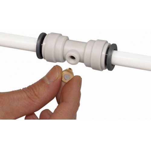 Unión automática 3/8” con tobera nebulizadora de latón  | C5104