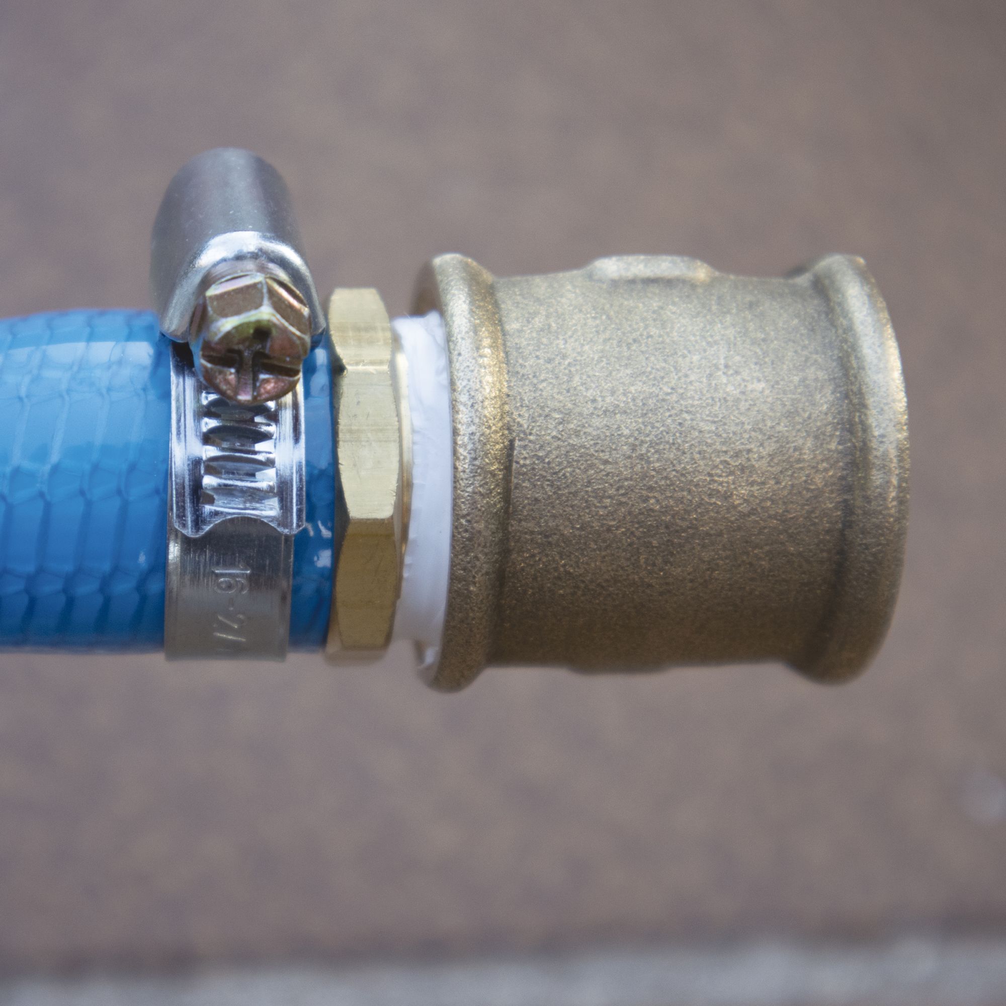 Manguito de latón RH 1/2” | C6131