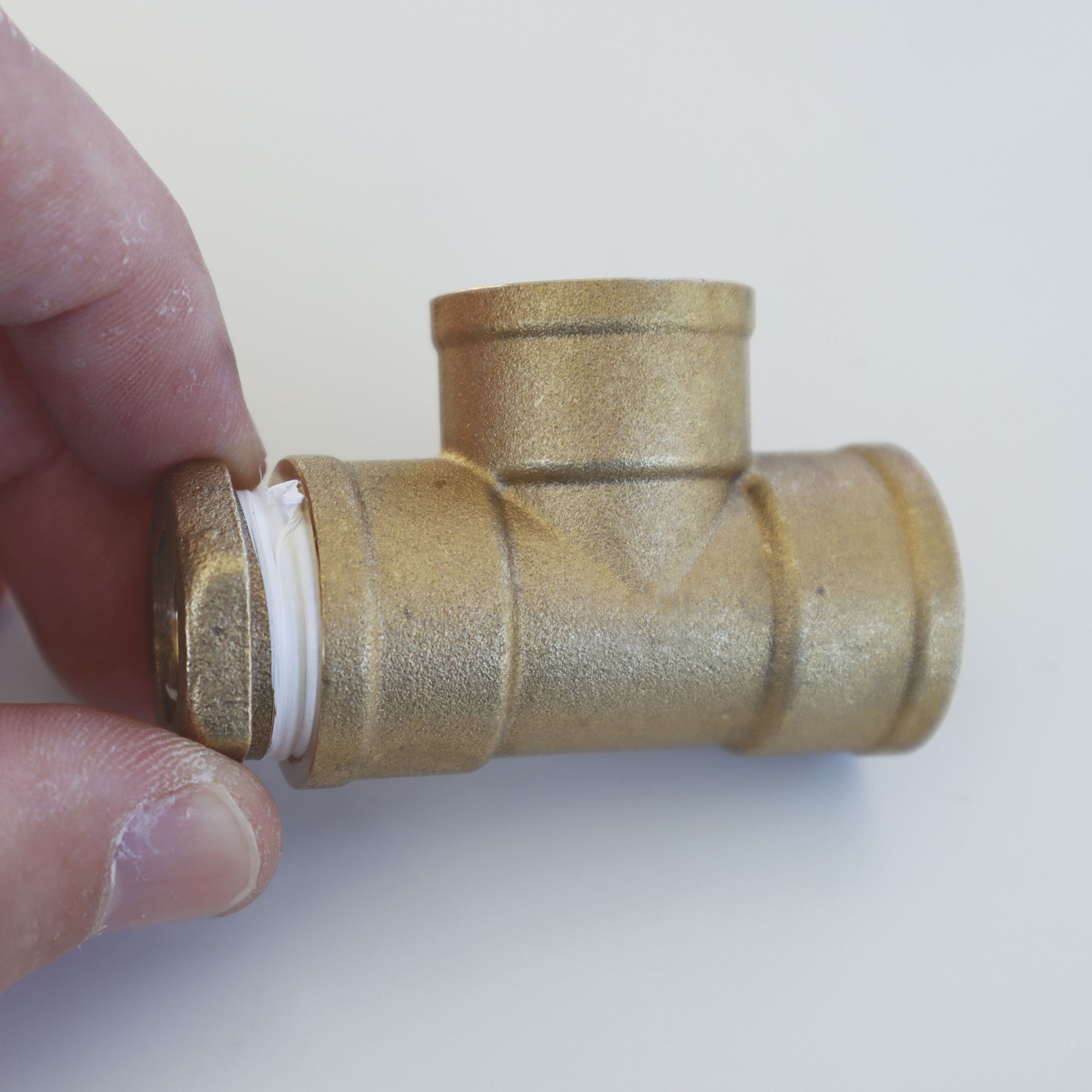 Reducción de latón RM 3/4” - RH 1/2