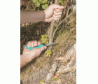 Cuchillo de exterior con cuchilla dentada y estuche