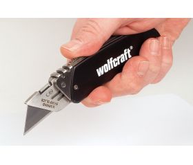 Navaja para ocio con hoja trapezoidal retráctil