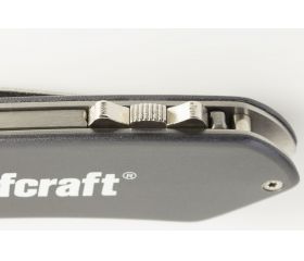 Navaja para ocio con hoja trapezoidal retráctil