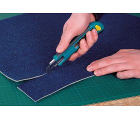 Cúter de cuchillas separables bicomponente de plástico de 18 mm