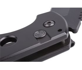 Navaja para ocio con cuchilla dentada plegable