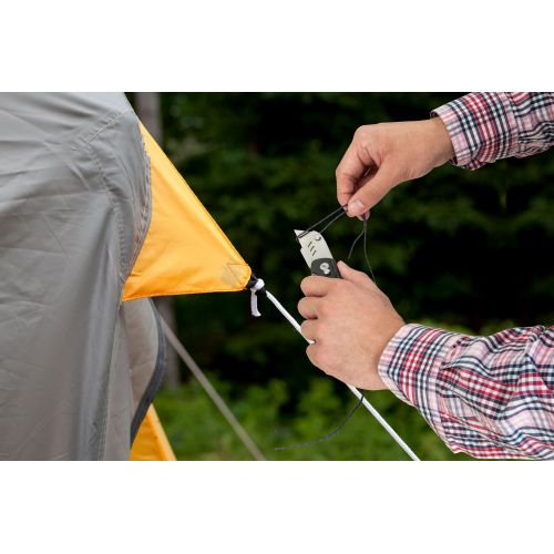 Navaja para ocio con cuchilla trapezoidal plegable