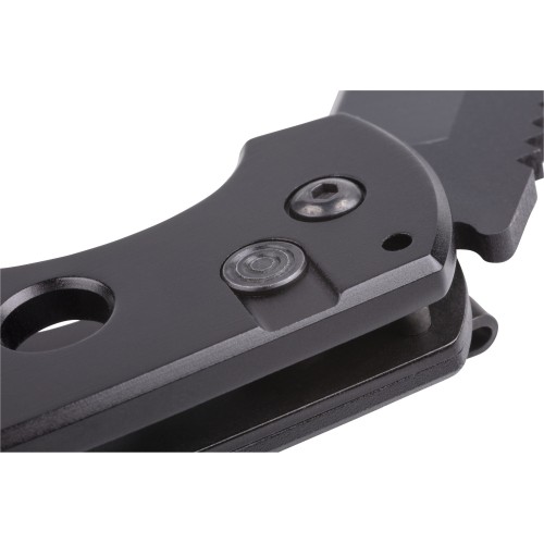 Navaja para ocio con cuchilla dentada plegable