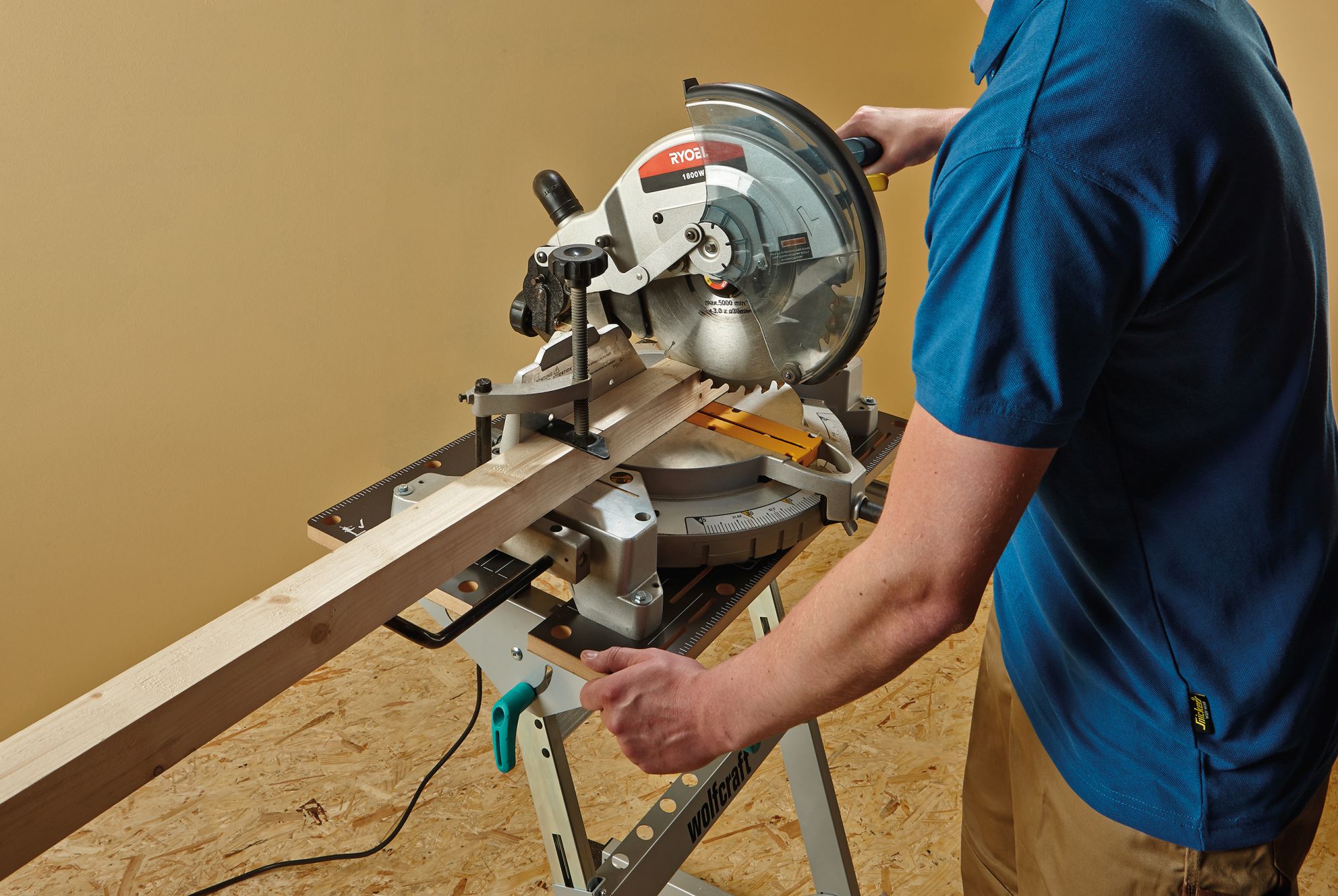 Banco para máquinas y mesa de sujeción MASTER 700