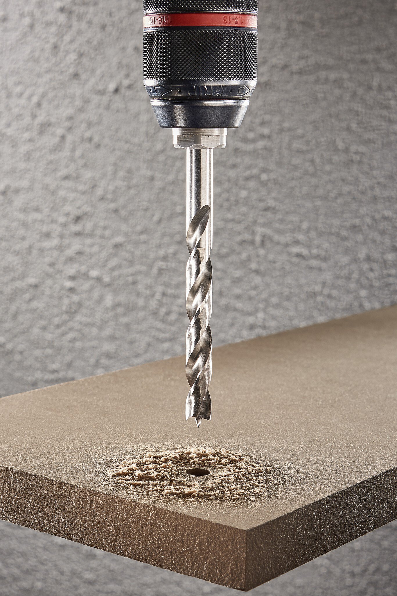 1 broca espiral para madera HSS Prof. ø10x133mm
