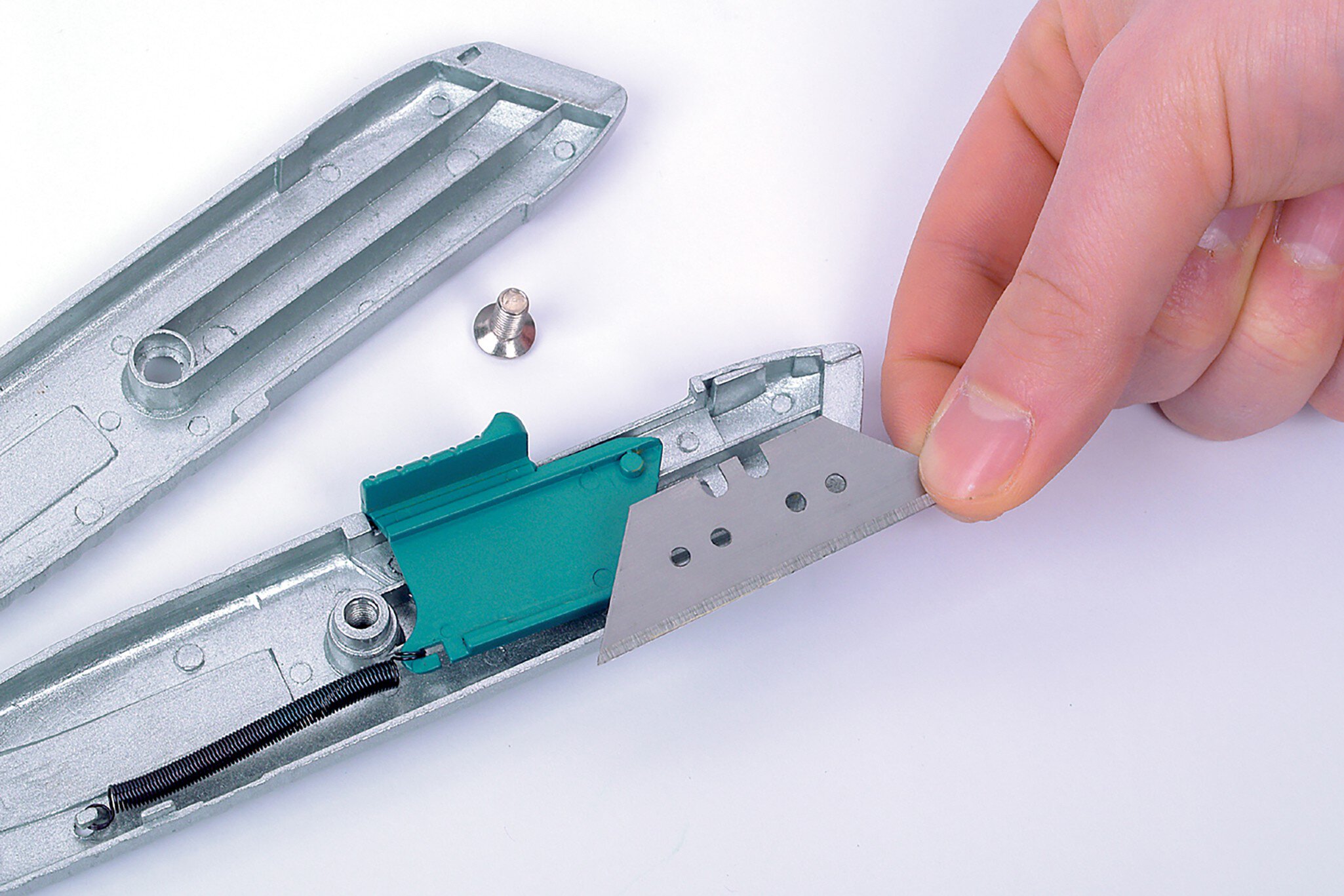 1 cúter de seguridad de metal