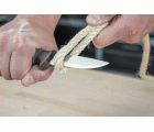 1 cuchillo de exterior con filo recto y estuche