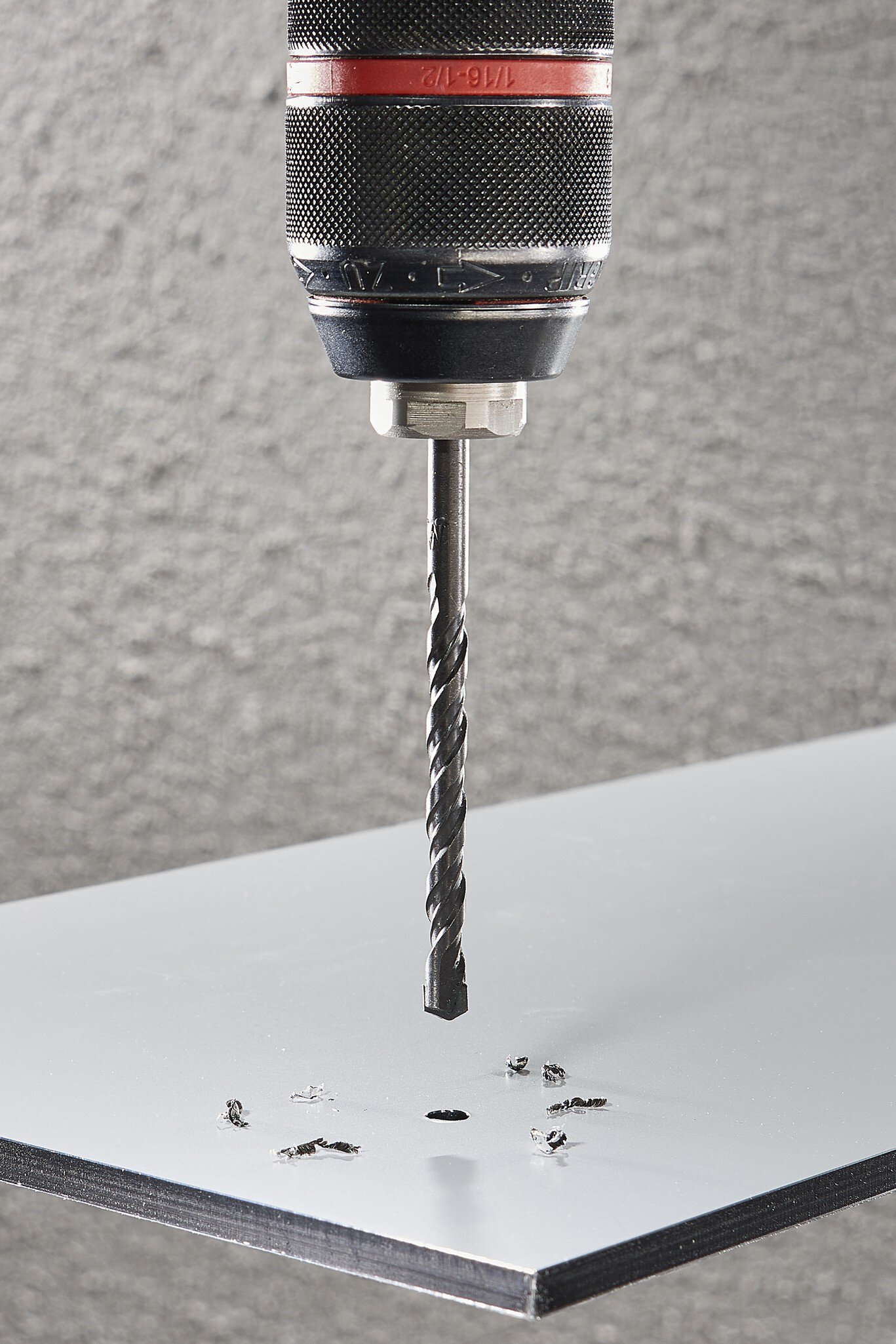 1 broca universal CT Ø 6 mm