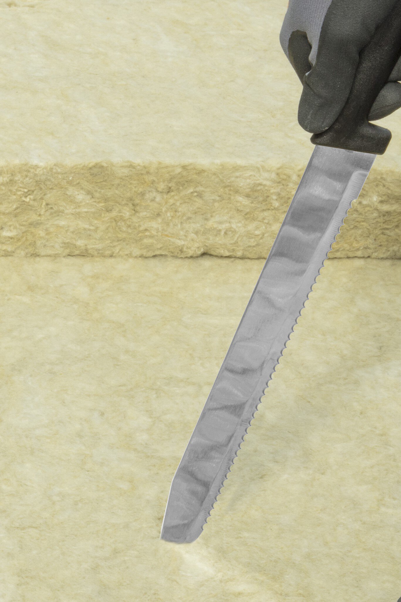1 cuchillo para materiales aislantes de 305 mm