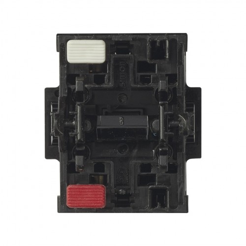 Interruptor unipolar 10 AX 250V~ con sistema de embornamiento rápido
