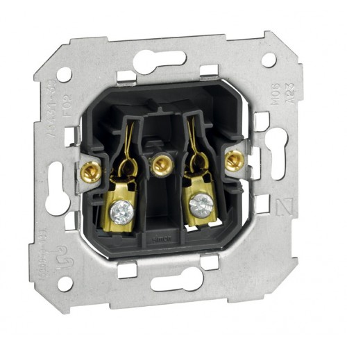 Base de enchufe bipolar 16 A 250V~ con sistema de embornamiento a tornillo