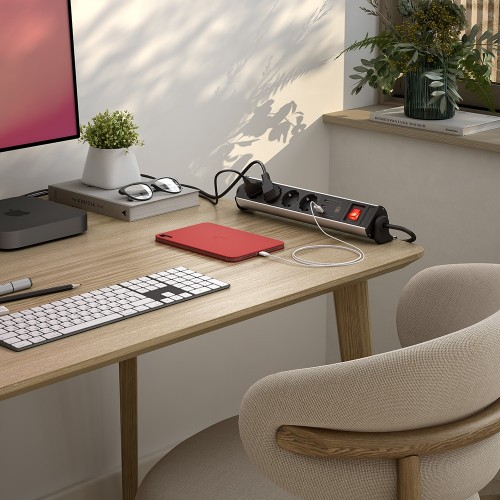 BASE MÚLTIPLE ROTATIVA CON FIJACIÓN PARA MESA 4 TOMAS 16A 250V + 3 USB CON CABLE 1,5M 3G1,5 EN ALUMINIO SIMON