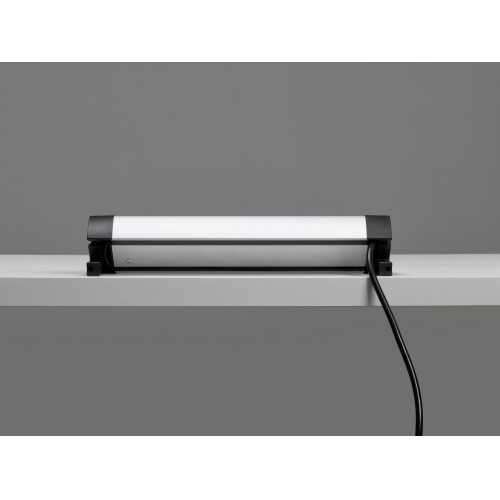 BASE MÚLTIPLE CON FIJACIÓN PARA MESA 4 TOMAS 16A 250V + 3 USB CON CABLE 1,5M 3G1,5 EN ALUMINIO SIMON