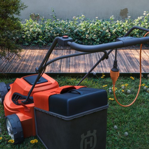PROLONGADOR JARDÍN 25 METROS 16A 250V~  CON TOMA TIERRA H05VV-F 3G1,5MM² NARANJA Simon