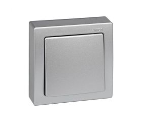 Conmutador monobloc 10 AX 250V~ con sistema de embornamiento a tornillo aluminio Simon 73 Loft
