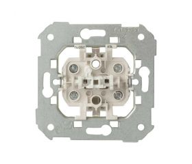 Interruptor bipolar 16 AX 250V~ con sistema de embornamiento a tornillo