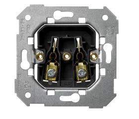 Base de enchufe bipolar 16 A 250V~ con sistema de embornamiento a tornillo