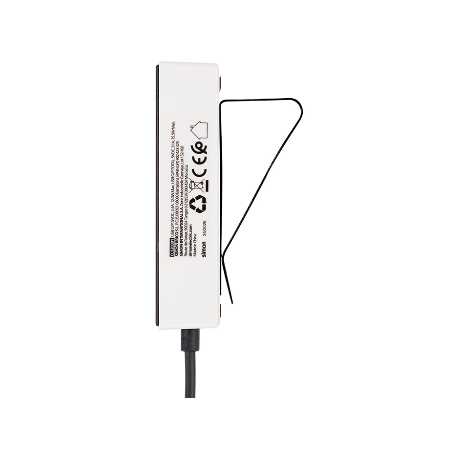 ADAPTADOR 3 USB A CON FIJACIÓN  SIMON