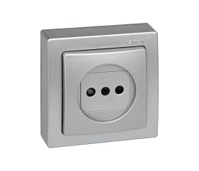 Base de enchufe bipolar monobloc 16 A 250V~ con dispositivo seguridad y embornamiento a tornillo aluminio Simon 73 Loft