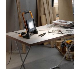 PROYECTOR LED CON SOPORTE 30W 2700 LÚMENES LUZ FRÍA IP65 (CAJA) Simon