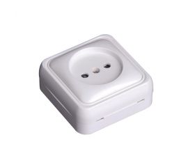 BASE ENCHUFE SCHUKO 10A SIN TOMA TIERRA 250V BLANCA DE SUPERFÍCIE ESPECIAL CANALETA SERIE ALFA SIMON BRICO