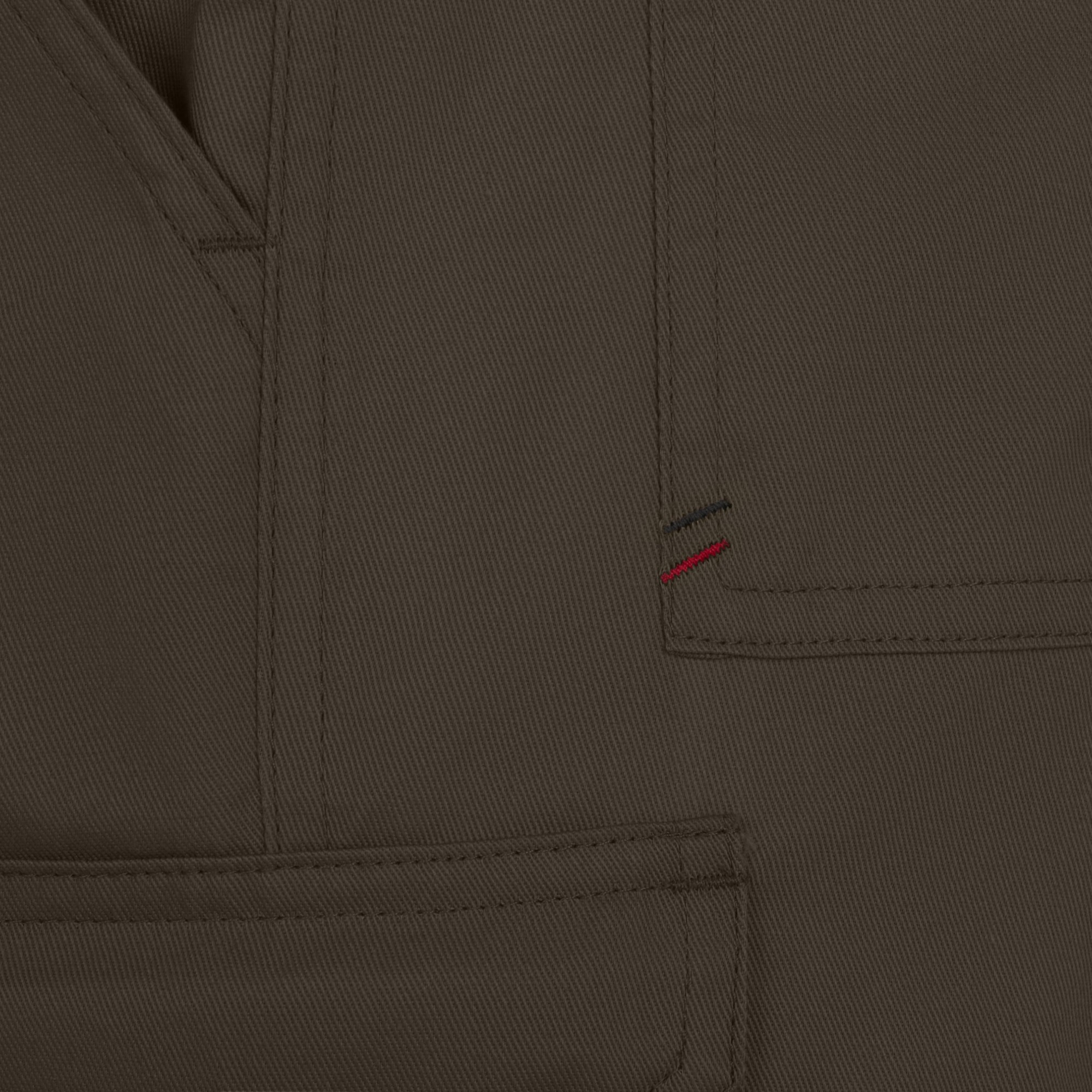 103026.PANTALÓN MULTIBOLSILLOS VERDE CAZA 34