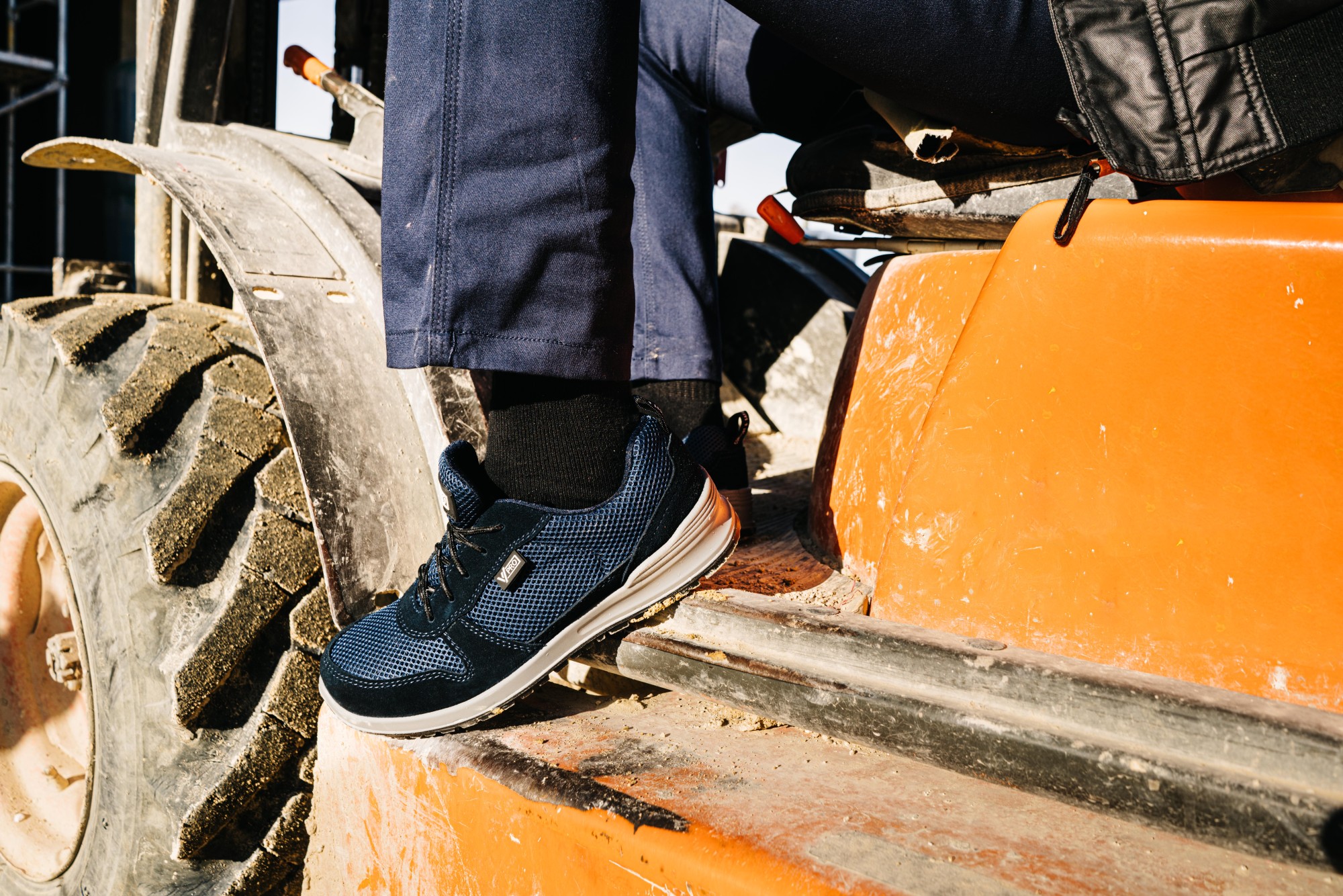 707003.ZAPATO S1P SRC LIBRE DE METAL AZUL NAVY 36