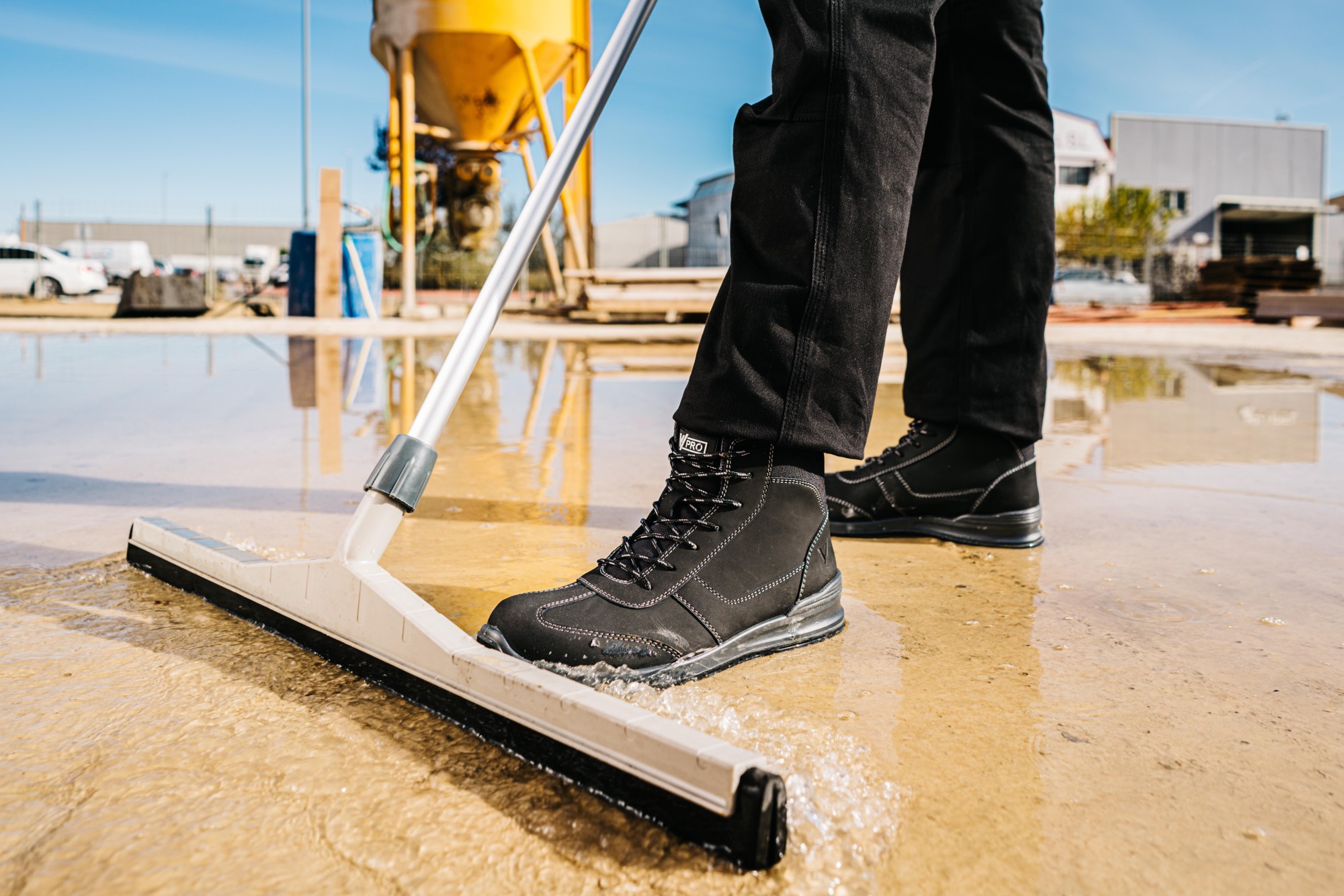 707005.BOTA S3 SRC LIBRE DE METAL NEGRO 36