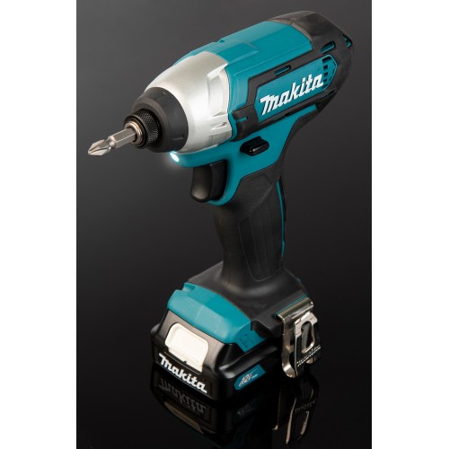 TD110DSAE Atornillador de impacto CXT®