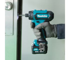 DF033DSAE Taladro atornillador CXT®