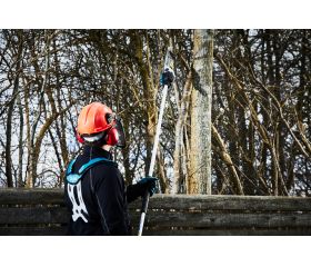 DUA300Z Sierra de cadena en altura LXT®