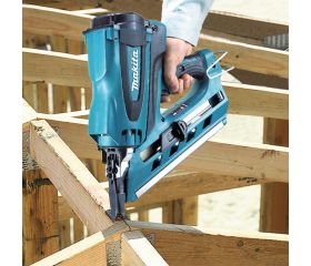 GN900SE Clavadora de gas