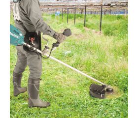 UR012GZ02 Desbrozador XGT®