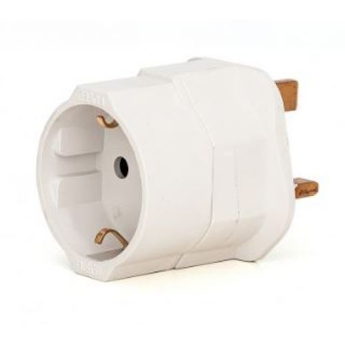 ADAPTADOR INGLES-EUROPEO 10A 250V DIAM 4,8 FAMATEL