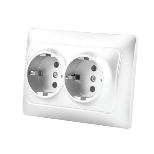BASE ENCHUFE DOBLE C/TT EMP UNIV BLANCO 16A