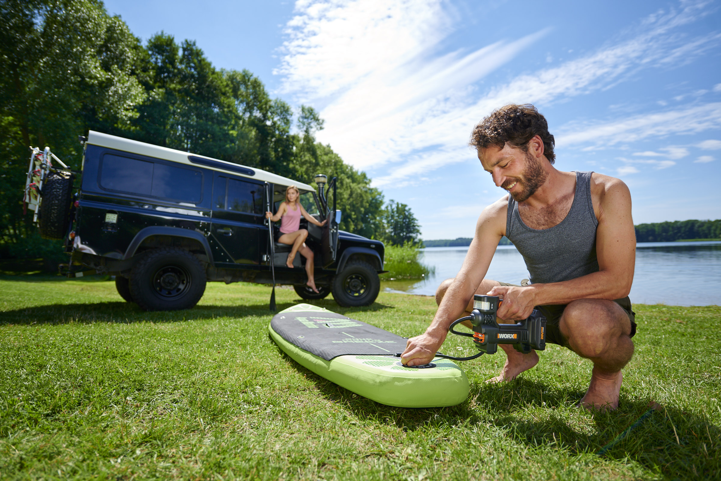 Worx WX092 - Inflador y linterna 2 en 1 20V (1bat 2.0Ah)