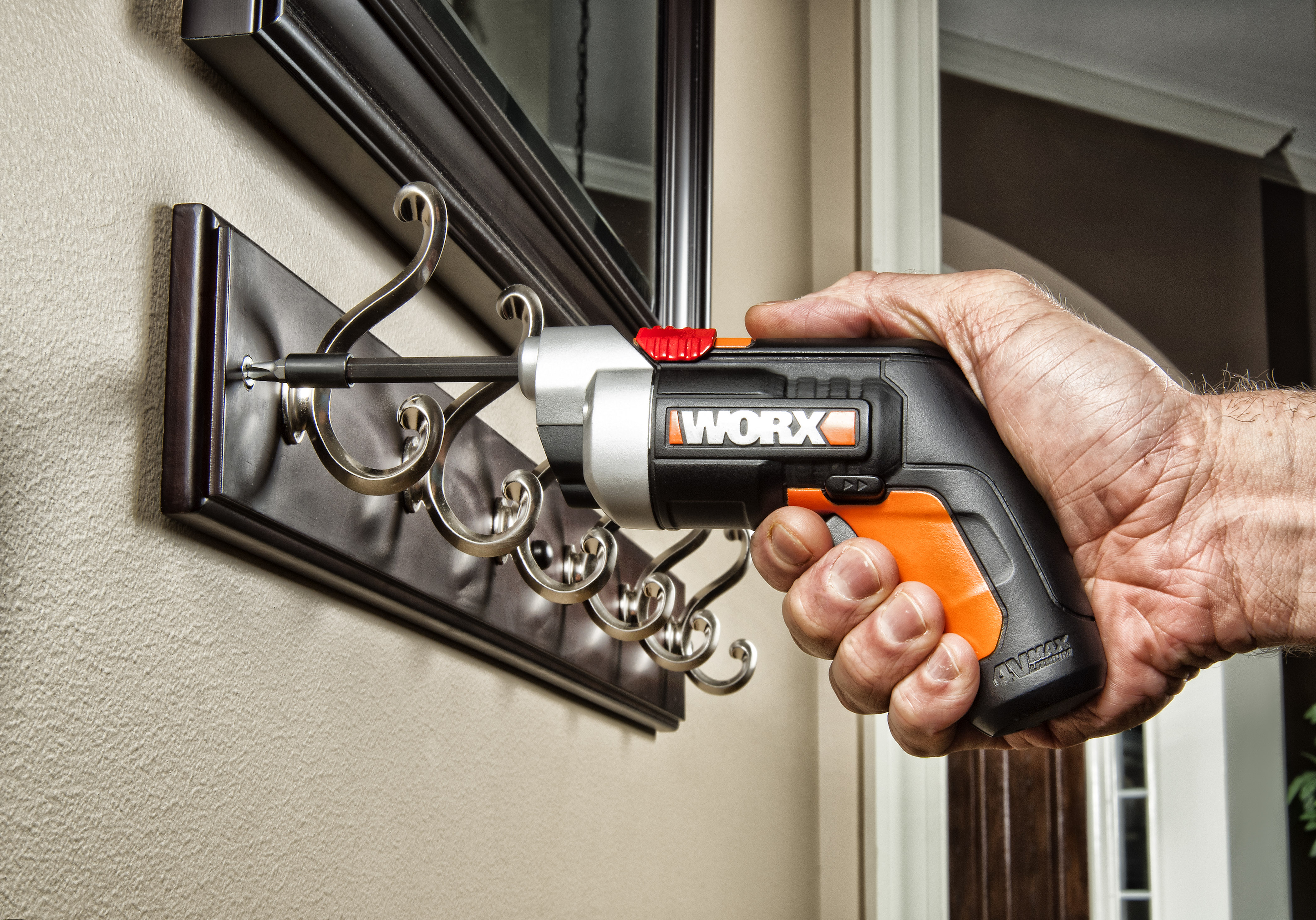 Worx WX252 - Atornillador 4V portapuntas extensible