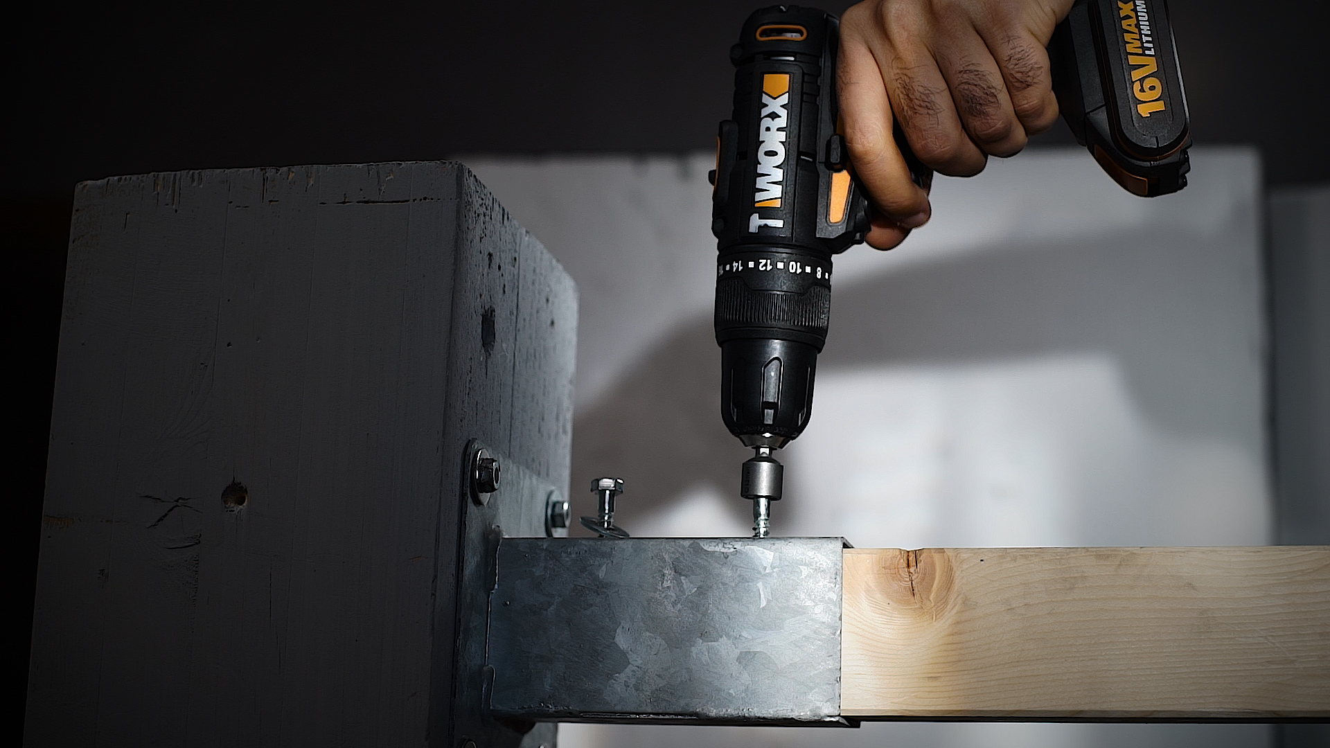 Worx WX385.1 - Taladro percutor 16V 2.0Ah (2 bat)