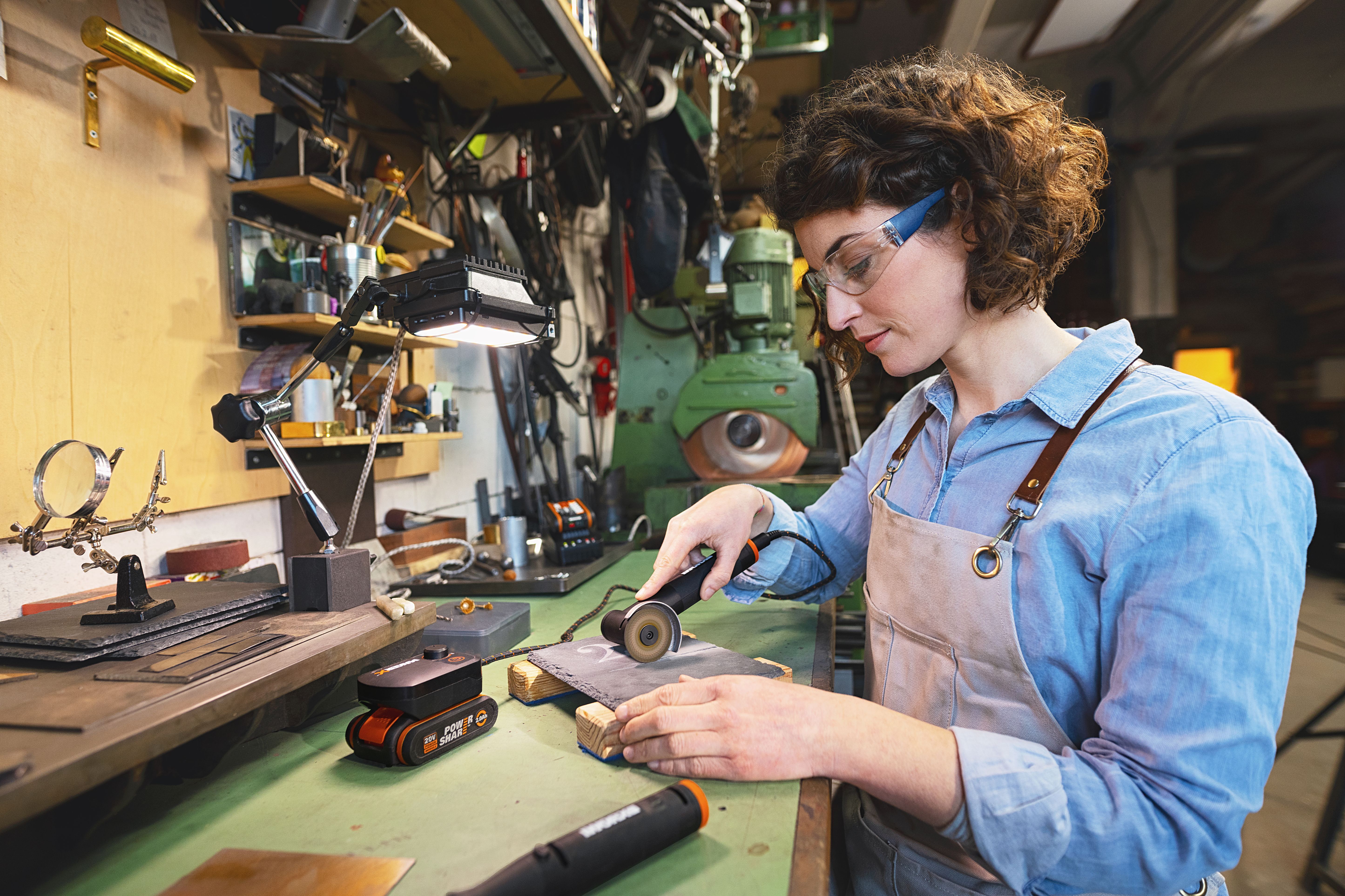 Worx WX741.9 - Mini amoladora angular MakerX