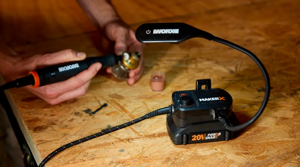 Worx WA7231 - Lámpara de puerto USB