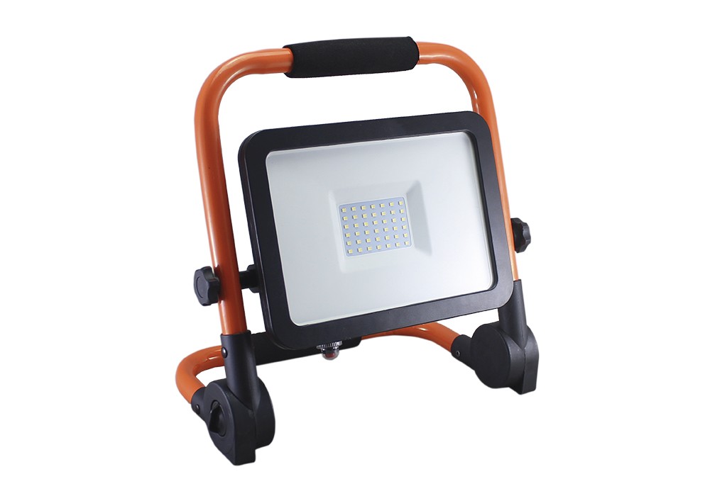 FOCOS SAROS PORT. BATERÍA 20W