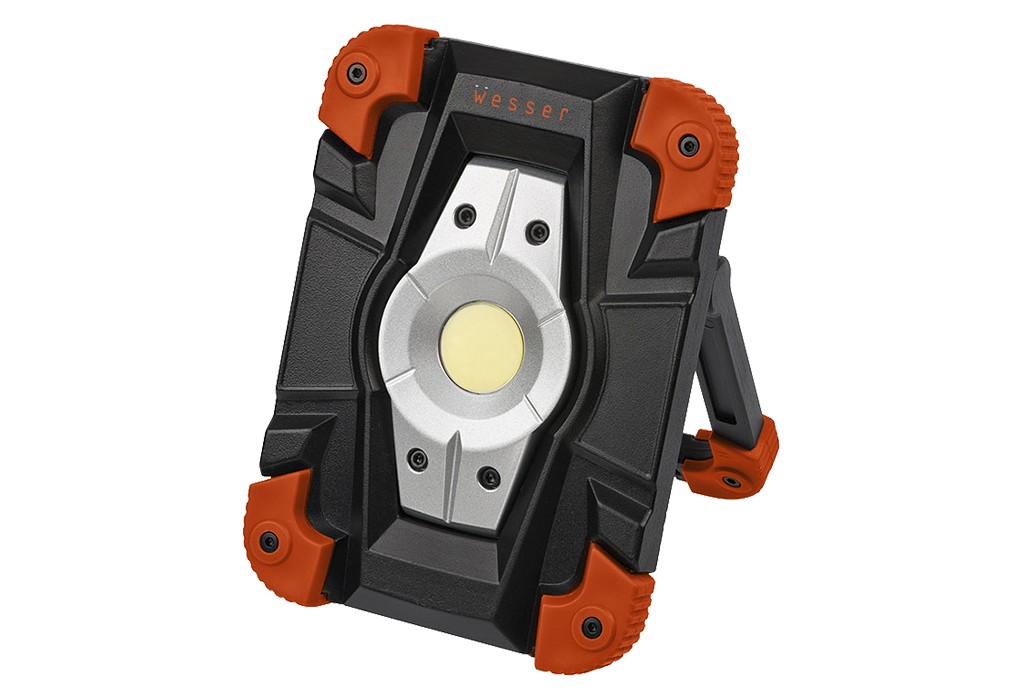 FOCOS KUMA BATERÍA 20W 2000LM