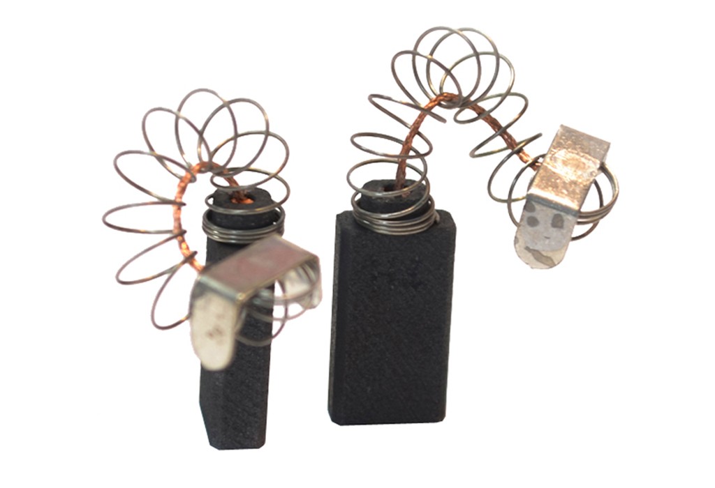 JGOS.ESCOBILLAS PVC AEG