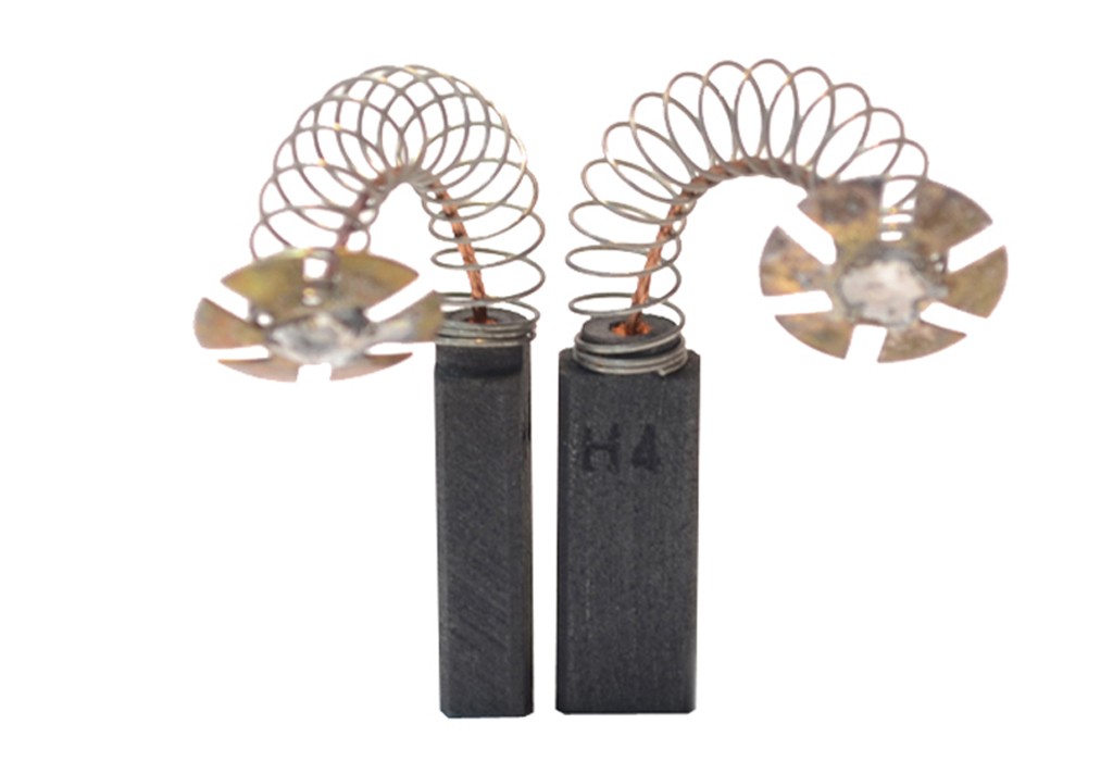 JGOS.ESCOBILLAS PVC AEG FG