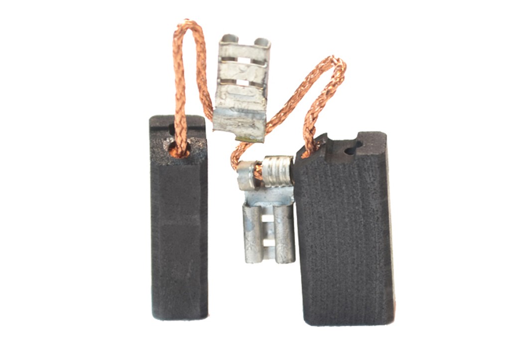 JGOS.ESCOBILLAS PVC AEG