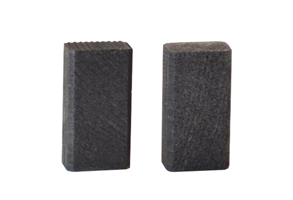 JGOS.ESCOBILLAS PVC AEG