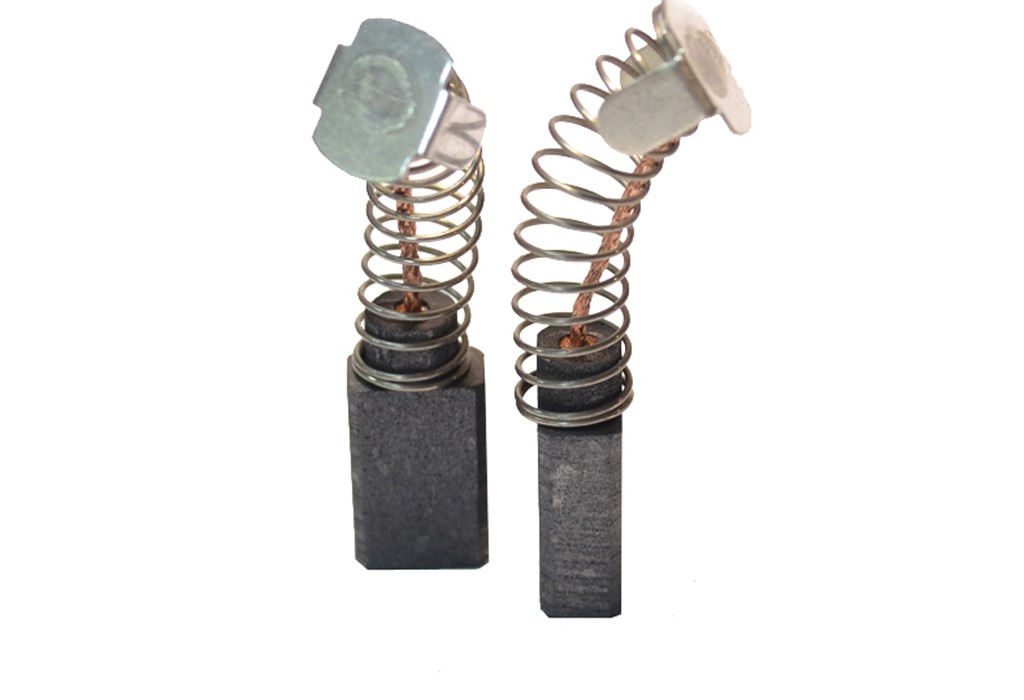 JGOS.ESCOBILLAS PVC MAKITA CB-105